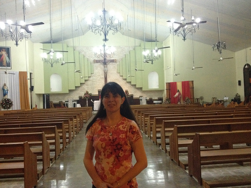 Canto en actividades religiosas Ministerio de Silvia Rodriguez